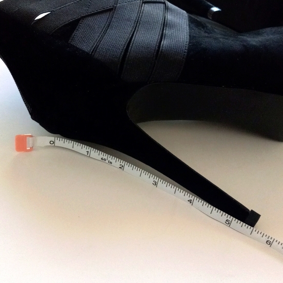 Colin Stuart stiletto heel black booties. Size 9. Never worn. - Picture 8 of 10